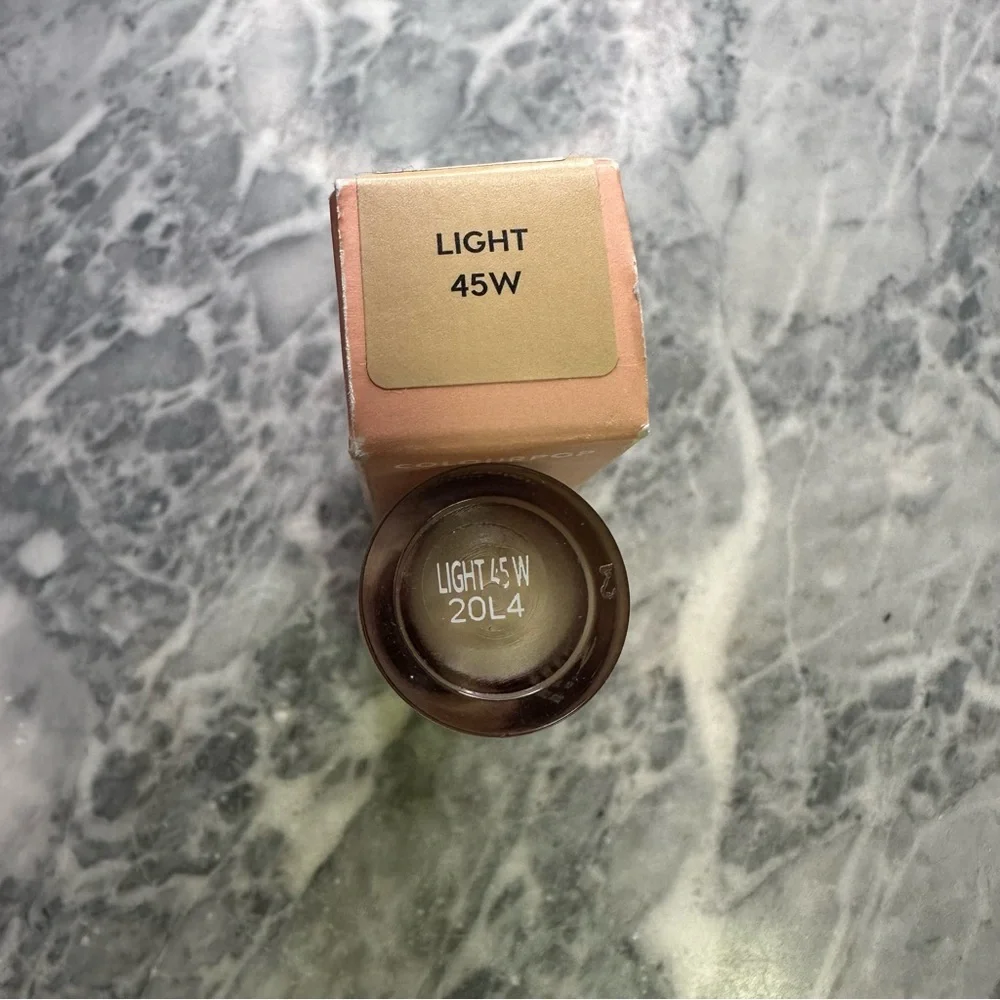 Colourpop Pretty Fresh‎ Concealer Light
